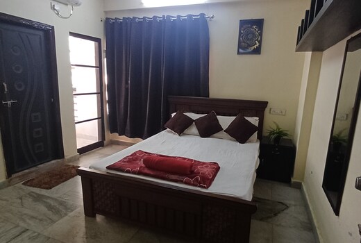 luxury 3bhk silver sky home stays all amenities