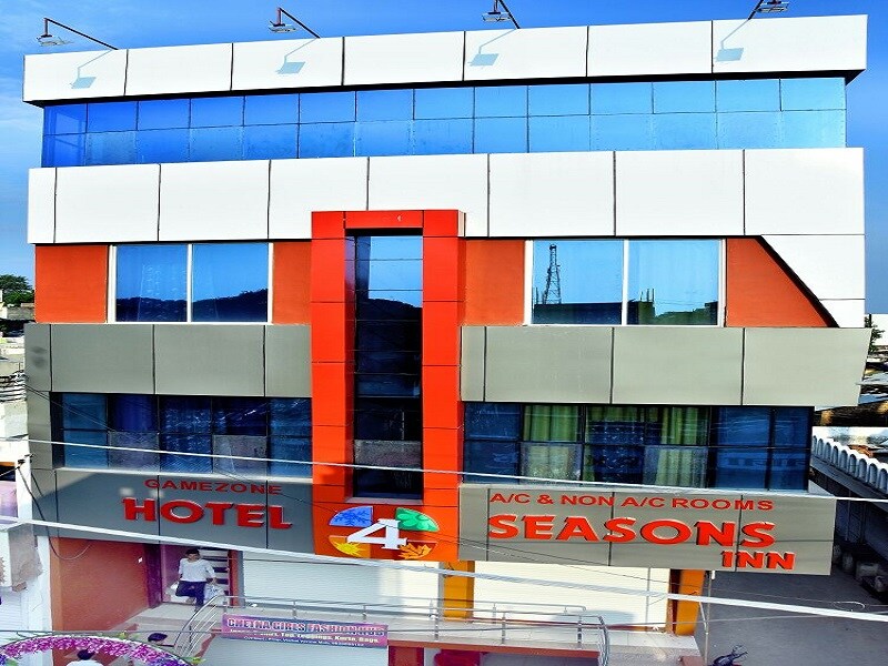 Hotel 4 Seasons Inn