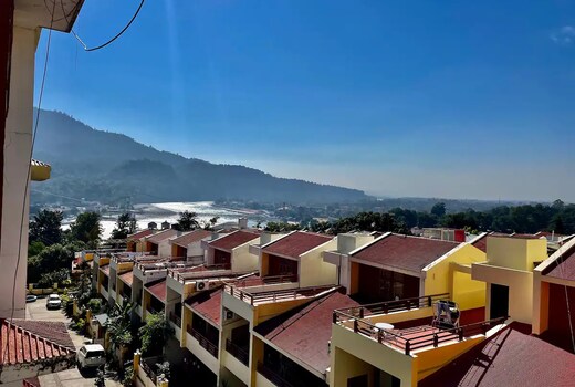 Luxury Tranquil Ganga View Cottage