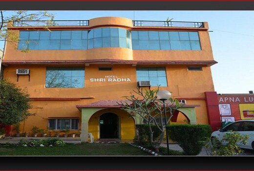 Hotel Shri Radha