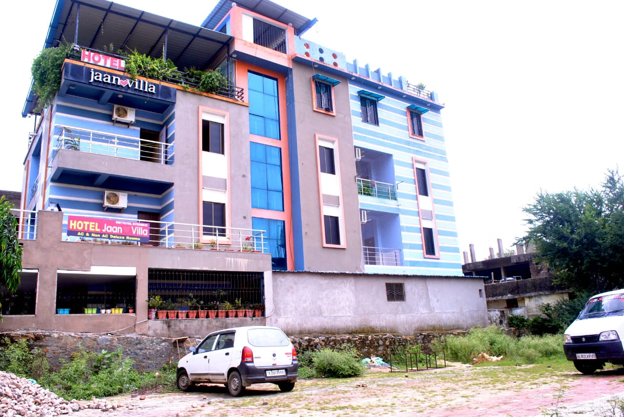 Jaan Villa