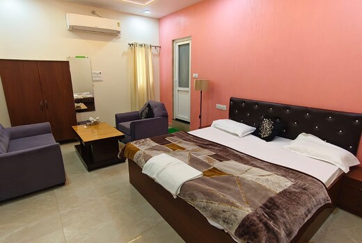 Raghuvanshi inn