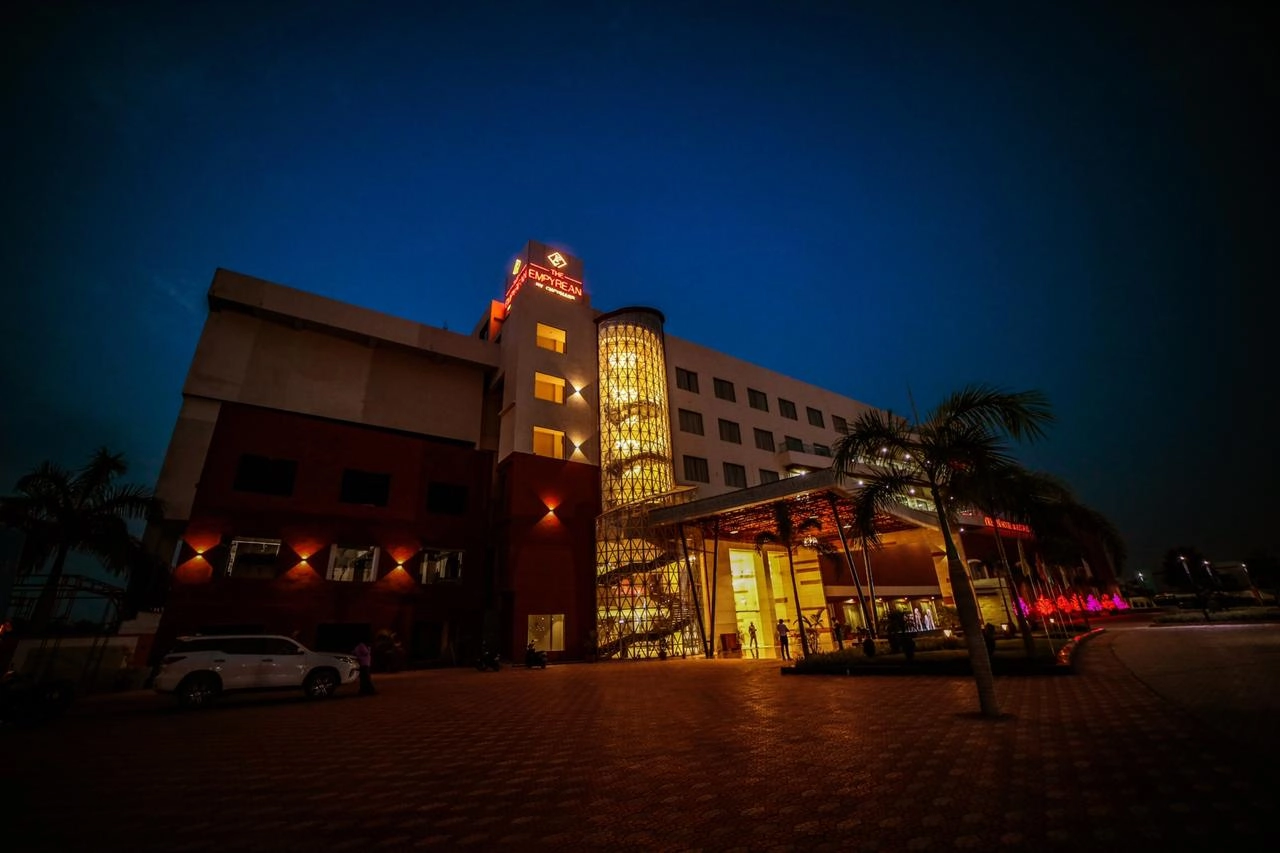 Empyrean Hotel & Resort