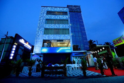 The Crescent Suites
