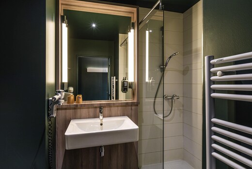 ibis Lyon Meyzieu
