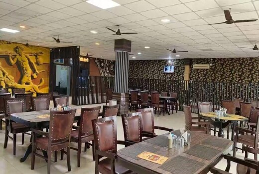 UTSAV HOTEL & RESTAURANT