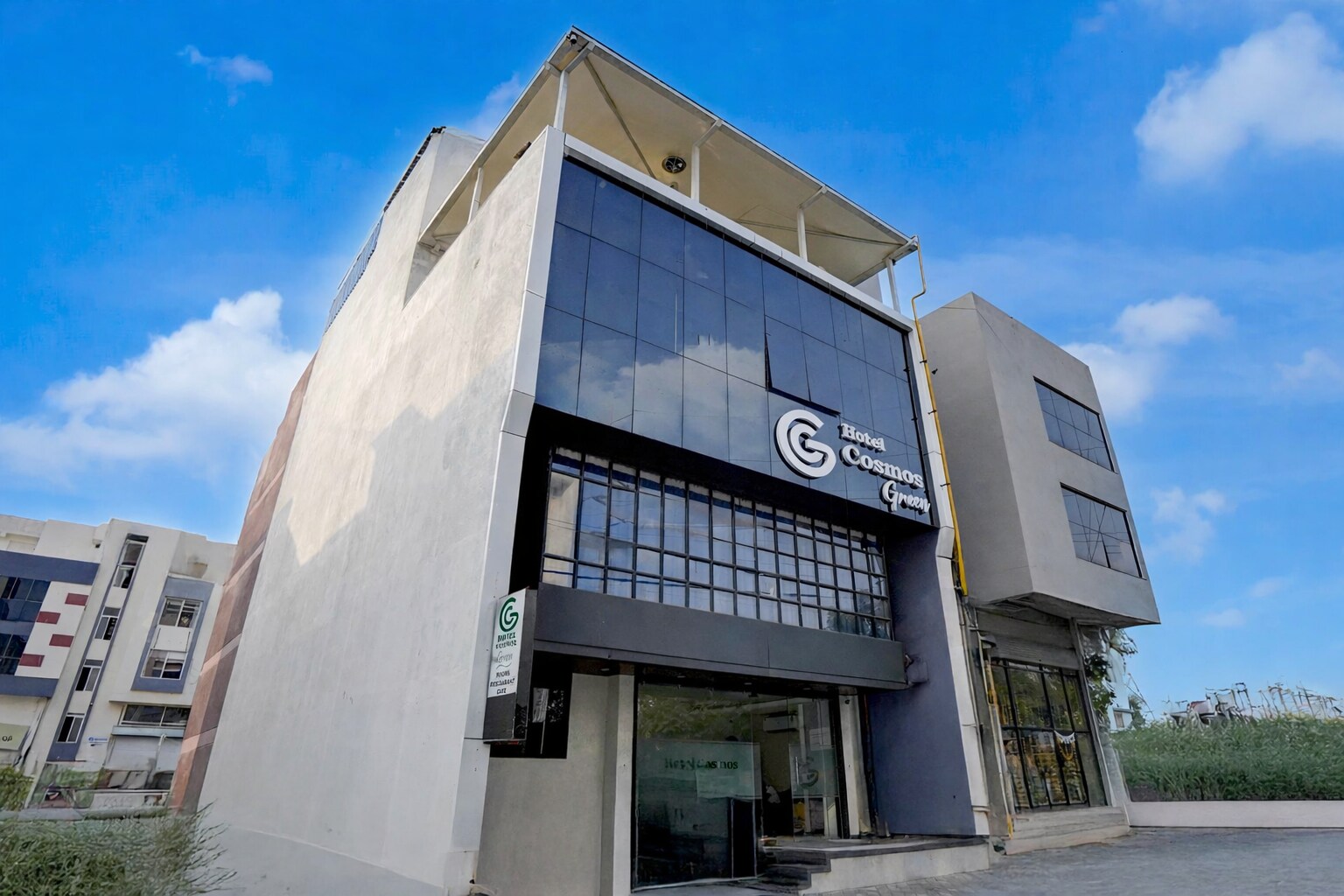 Hotel Cosmos Green