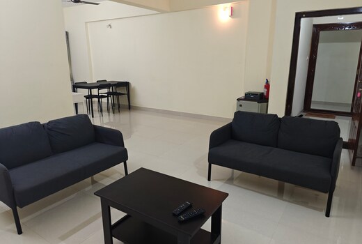 Coastal Retreat: 3 BHK Getaway 402