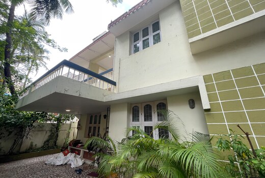 The Circle Hostel Chennai Velachery - Near DLF Downtown