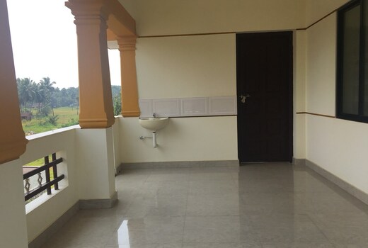 SKS HOMESTAY - 1BHK AC