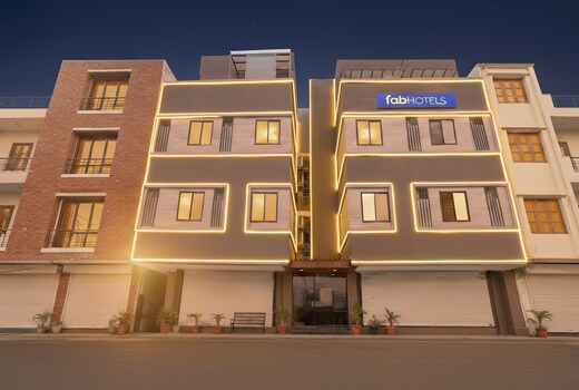 FabHotel Grand Blue