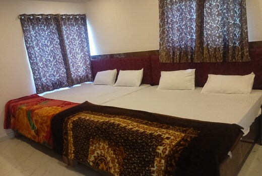 Hotel A V Priya