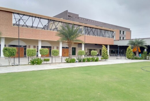 The Grand Padma Resort & Spa