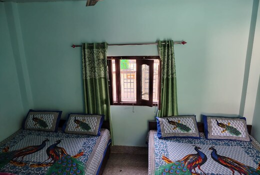 VISHNU BACHAN HOME STAY Maneri