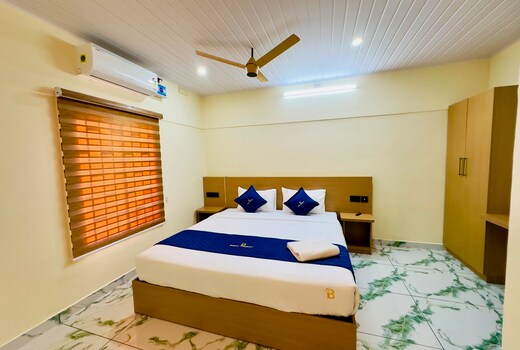 Breeza Residency