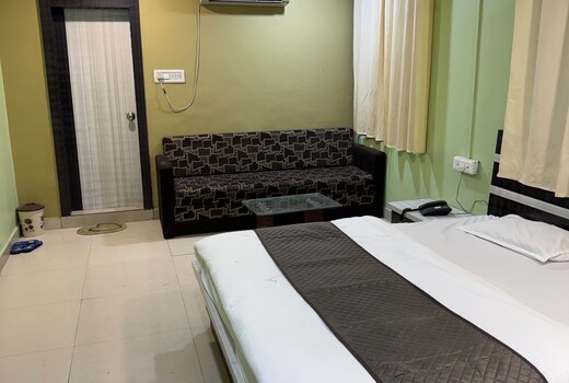 HOTEL RAJ INN RESTAURANT & BAR