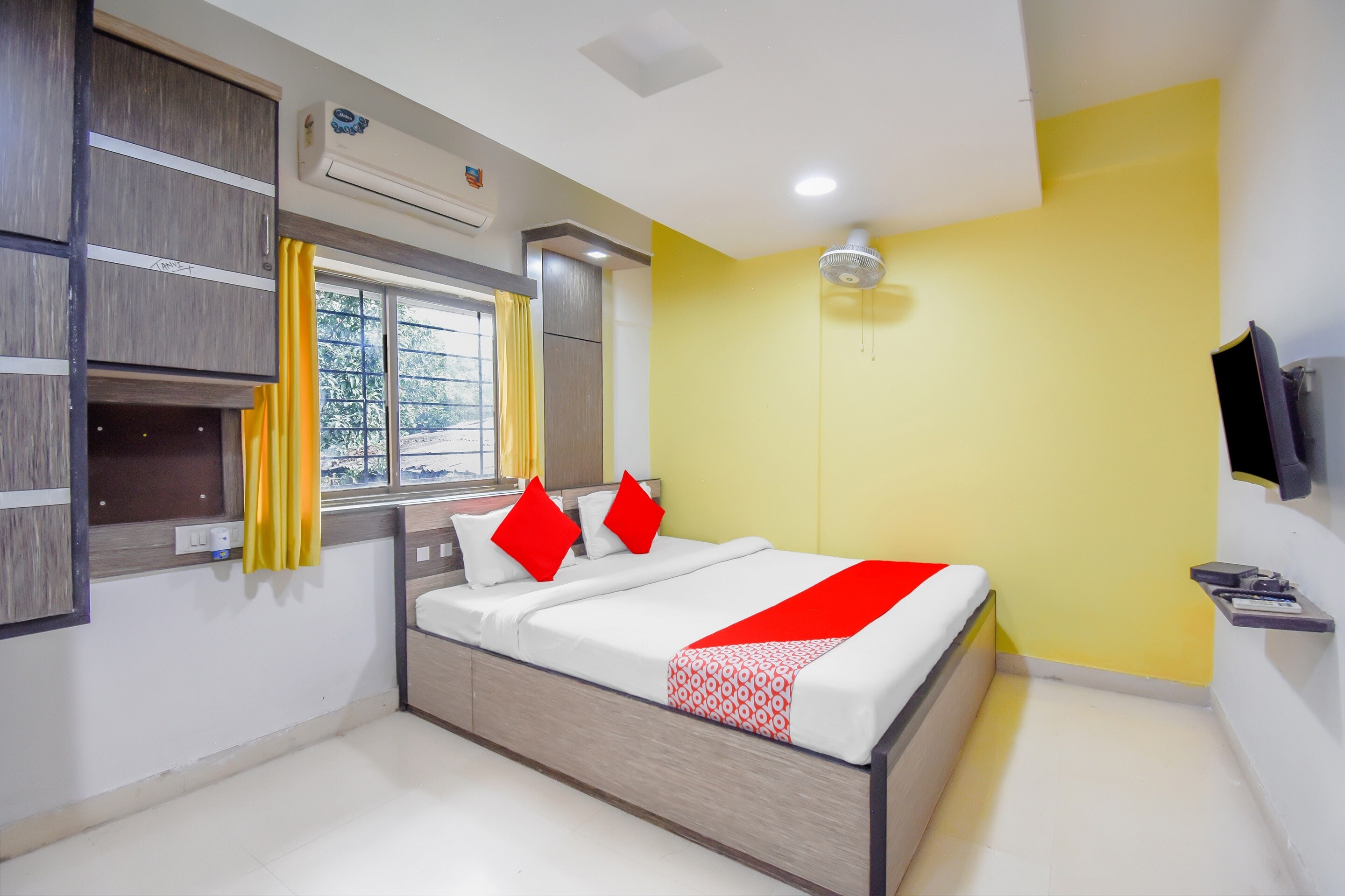 Super hotel O Adri 2