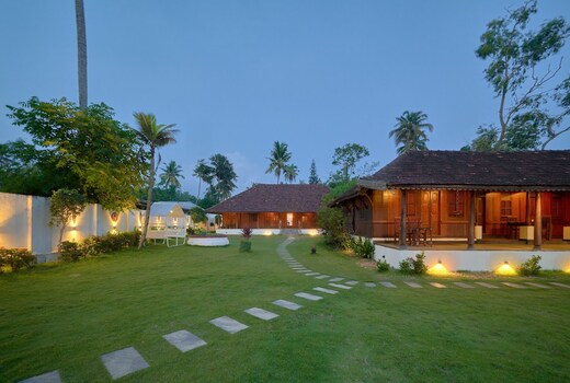 Deshadan's Tarangi Beach Pool Villas