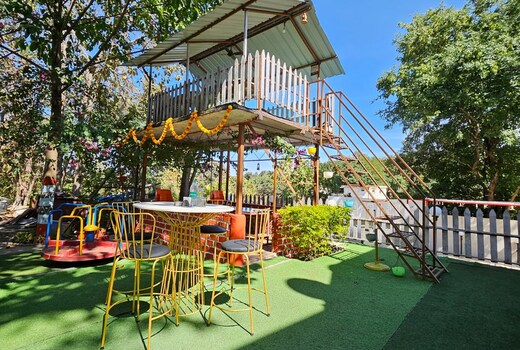 Nivaara Farm House
