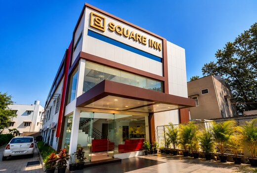 Square Inn