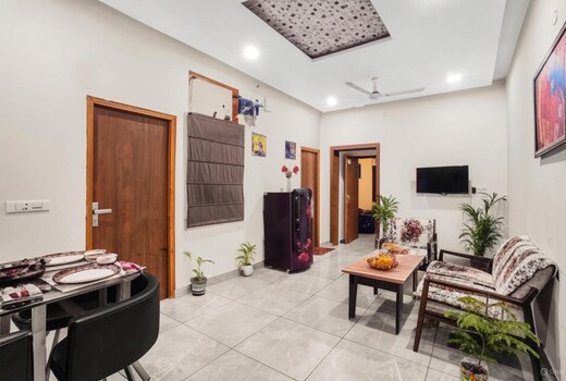 Homlee-Luxurious 2BHK-Dilshad Metro- Ground Floor