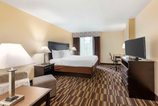 Best Western Plus Victor Inn & Suites