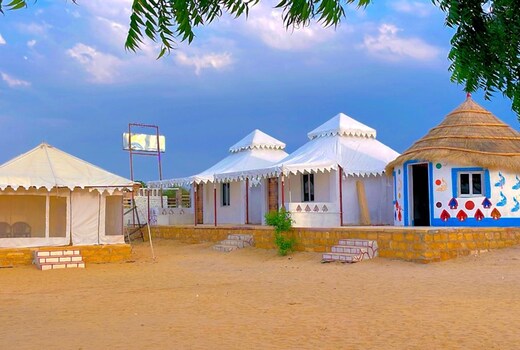Kohinoor Desert Camp