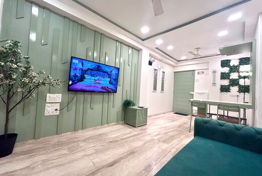 Premium 2 Bhk Condo Bandra W
