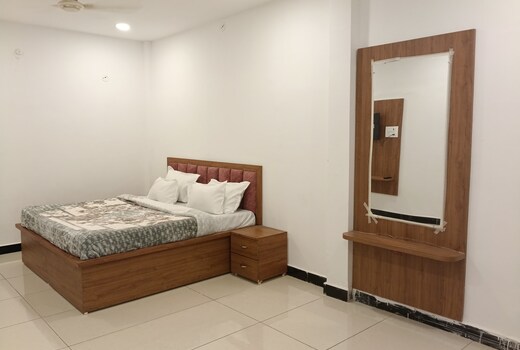 RAMNEE HOME STAY