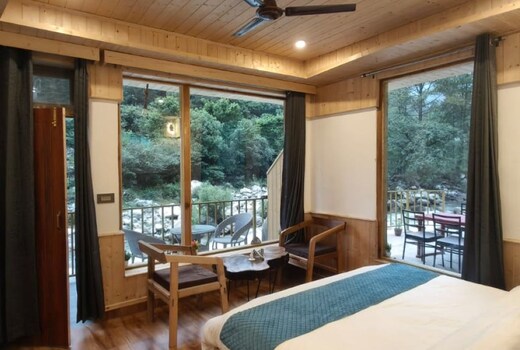 The River Face House - Tirthan valley