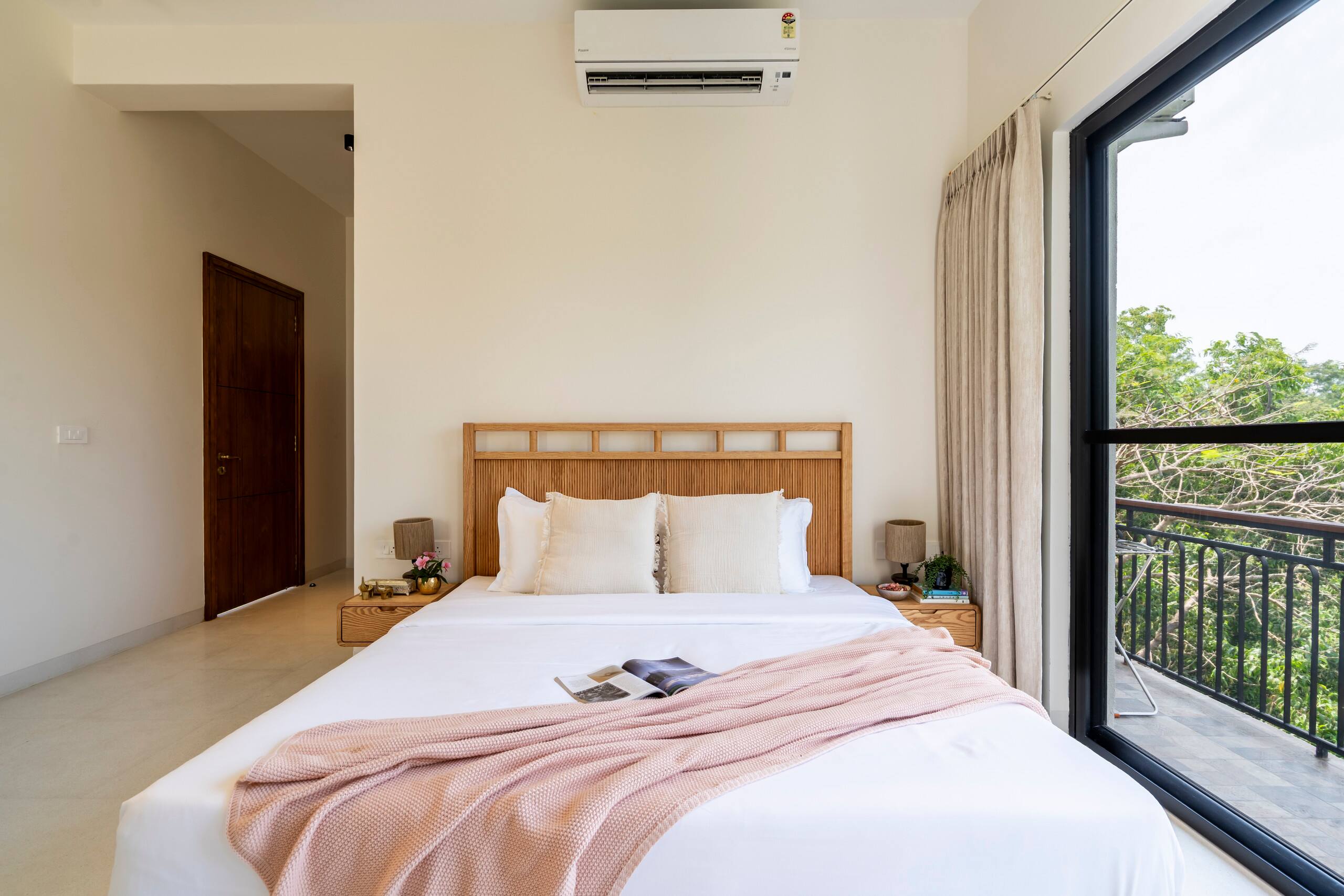 Staymaster Segara 6BR Villa with Pool near Varca Beach