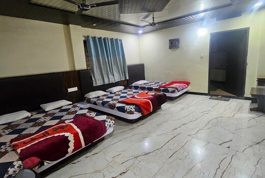 Hotel Shri Gajanan