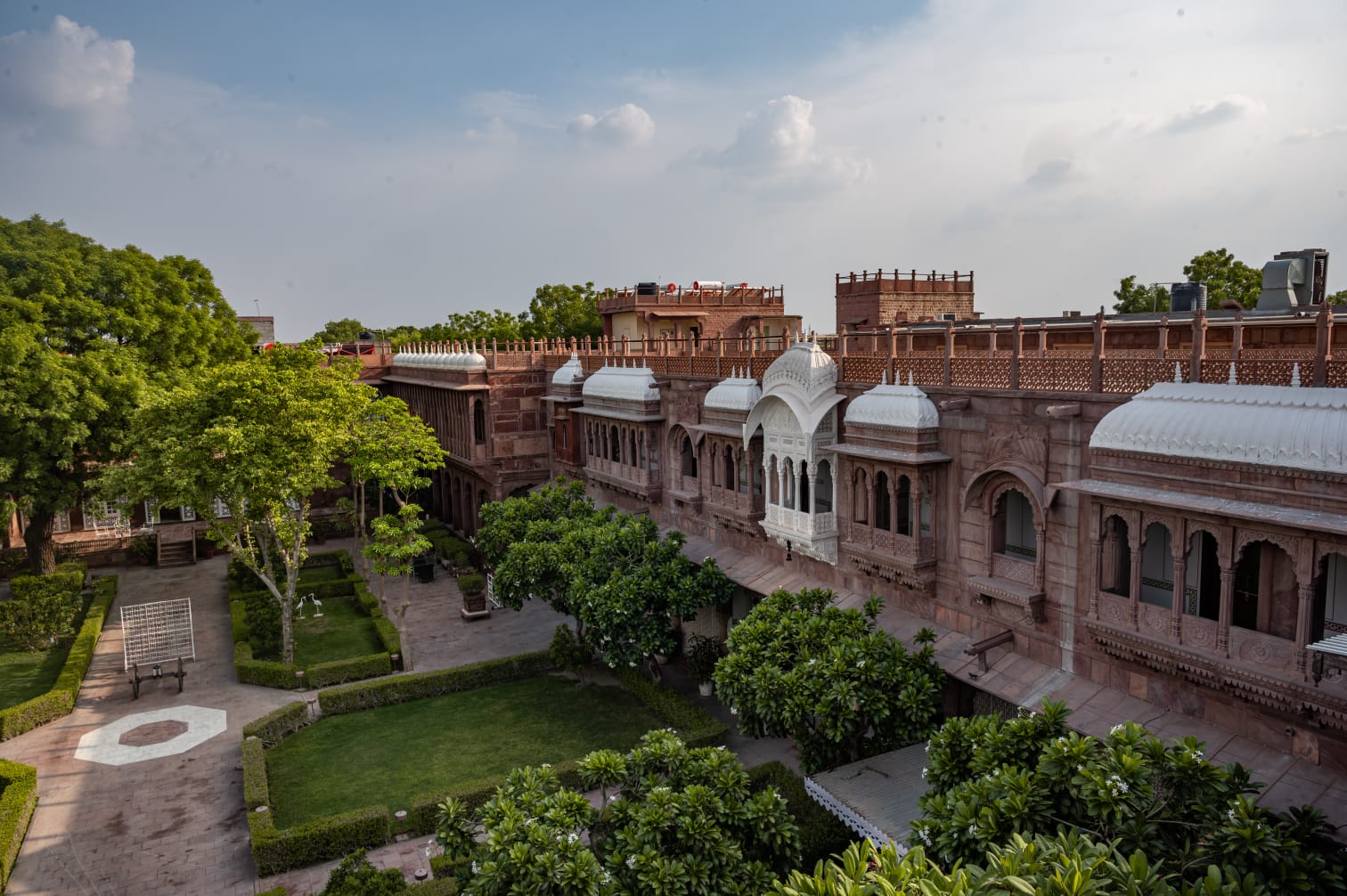 Pal Garh - A Heritage Hotel
