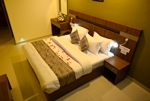 Hotel Alaina