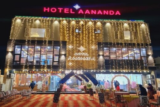 HOTEL AANANDA