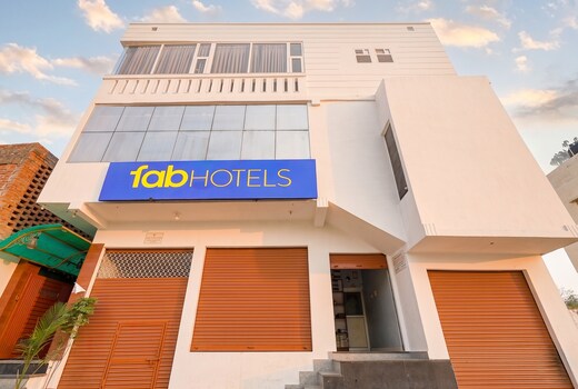 FabHotel Luxe cozy