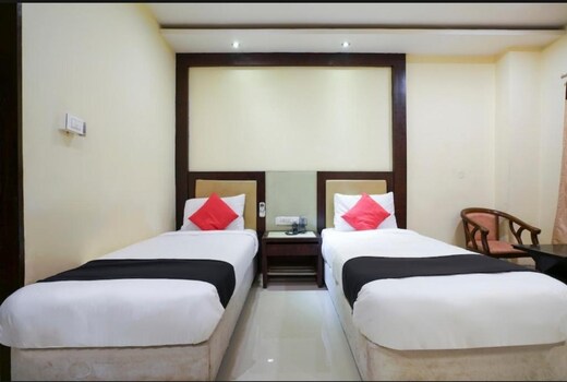 Naveen's Grand