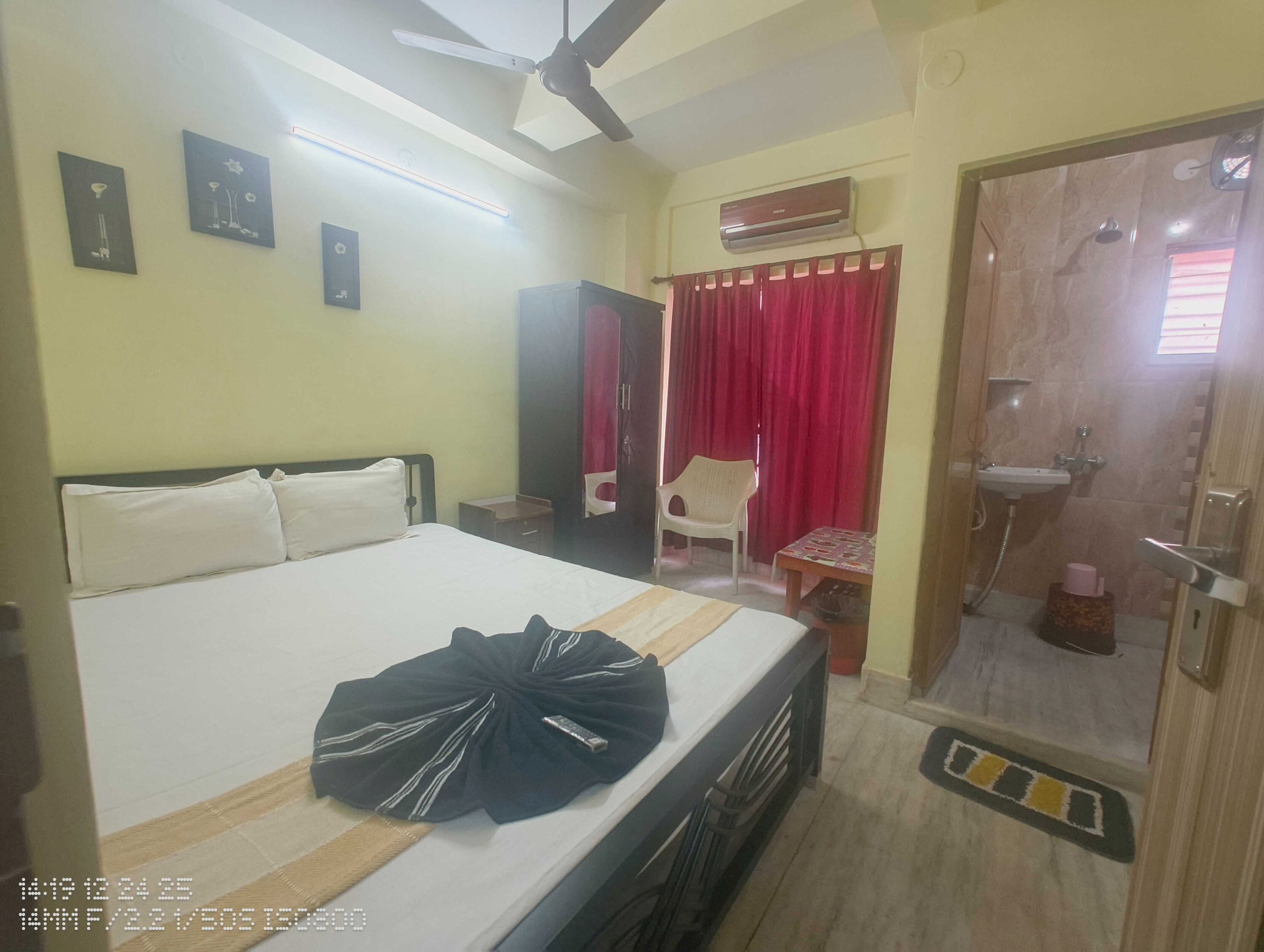 Hotel O Crown Guest House