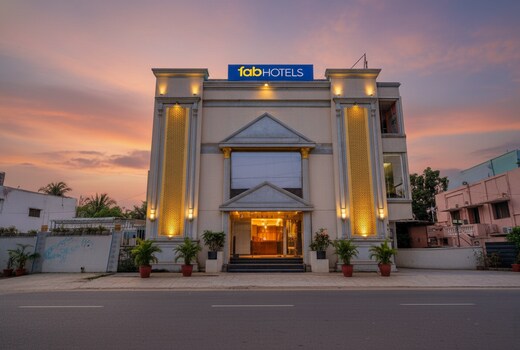 FabHotel Aishwarya Inn
