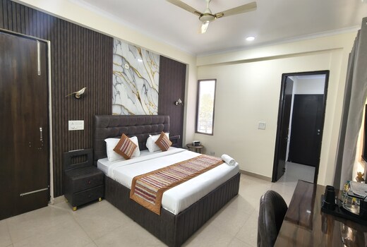 Hotel Fortune Home Residency Sector-72