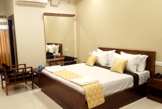 Faiz Residency