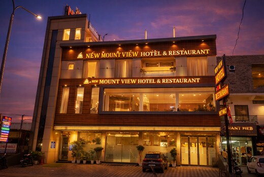 NEW MOUNT VIEW HOTEL - 5 Min Drive to Takht Sri Keshgarh Sahib Gurudwara