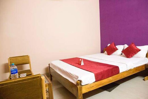 RAJDHANI A Premium Guest House