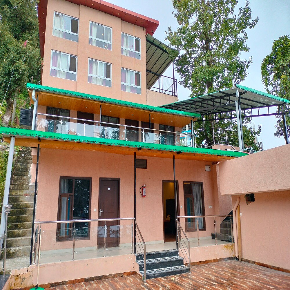 Hotel Barma Palace