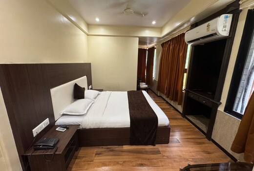 Hotel Divya International