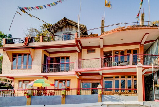Kanchanjunga Dealo Homestay | Rooms & Caretaker
