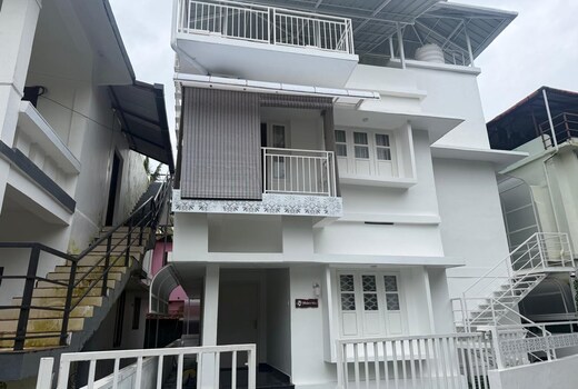 Living Club Thoba's Villa