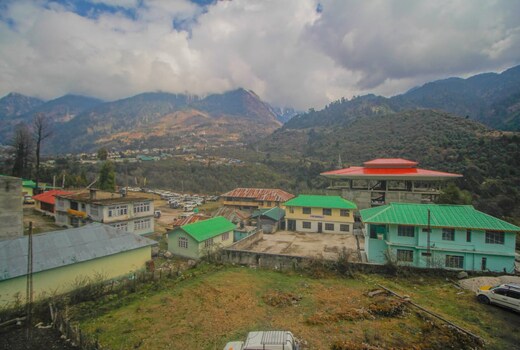 Bon Kiputhang, Lachung
