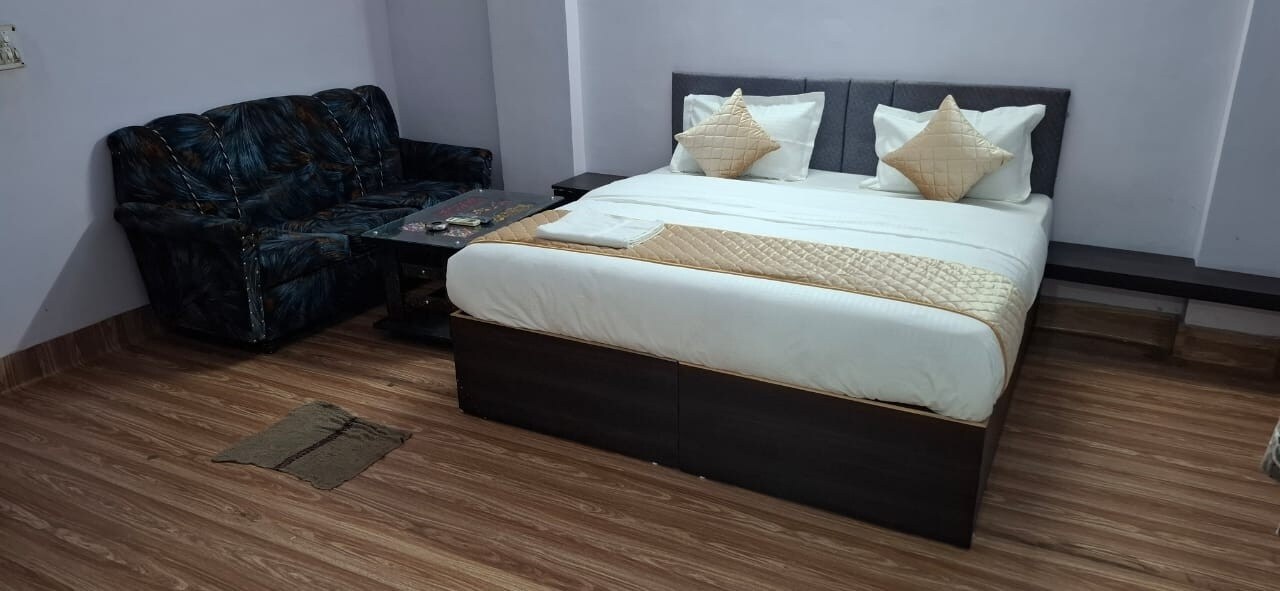 Hotel D B Star