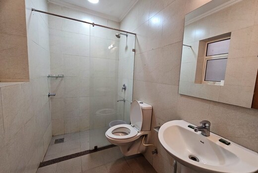 Kensington luxury 2bhk Siolim with pool N gym
